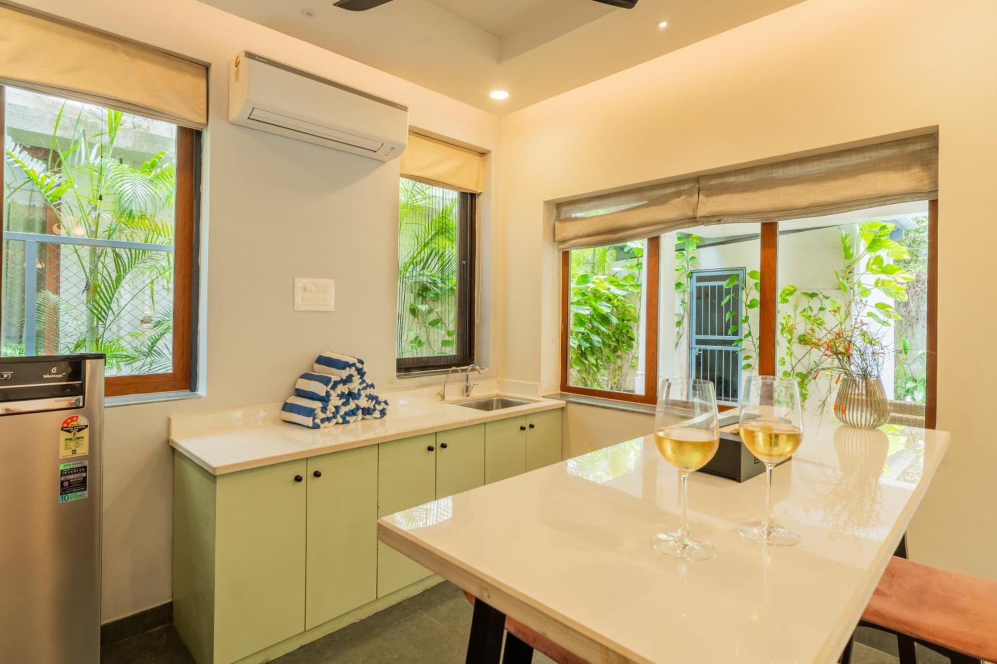 Elivaas 3 Bhk Pvt Pool & Bar - Villa Valerie Oxel المظهر الخارجي الصورة